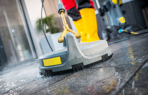 Best Garage Pressure Washing  in Lyndonville, VT