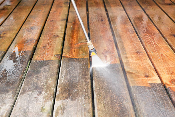 Best Concrete Pressure Washing  in Lyndonville, VT